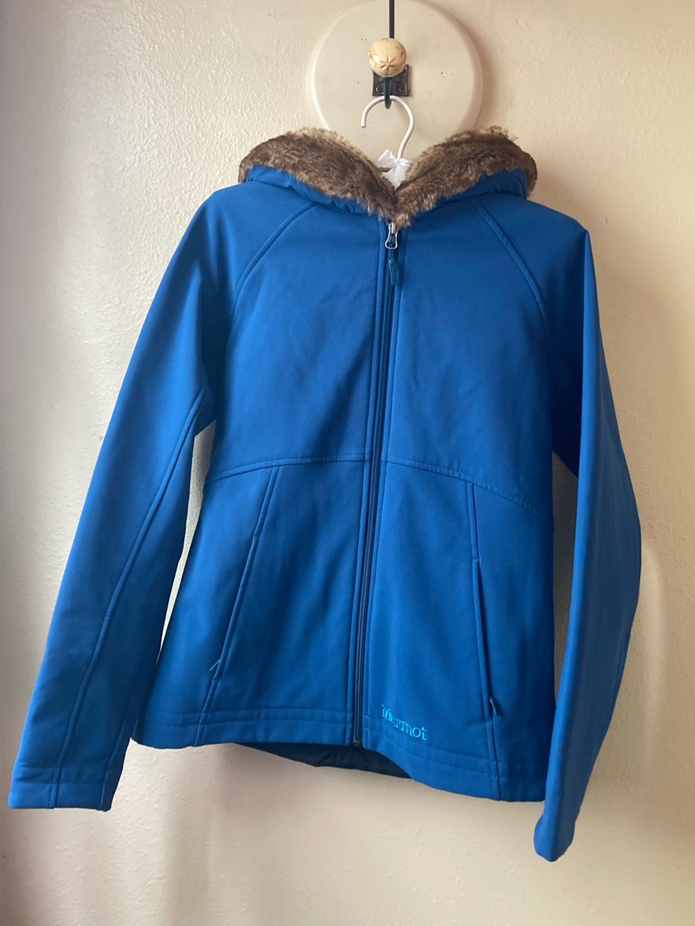Like New Marmot Furlong Blue Water/Wind Resistant Jacket Fleece Lined/Fur Hood